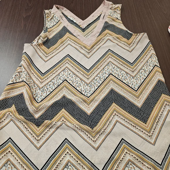 Maurices Top Size M - Picture 1 of 4